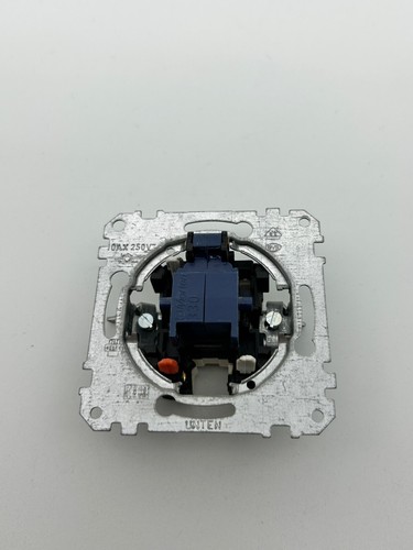 Teildefekt merten m330500 - teildefekt!,